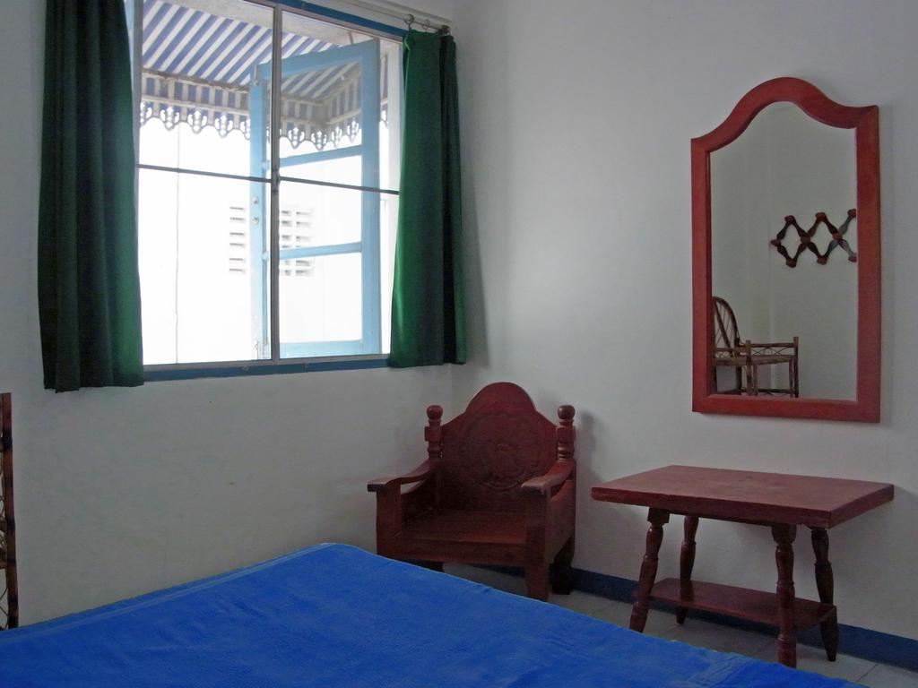 Niku Guesthouse Patong Exterior photo