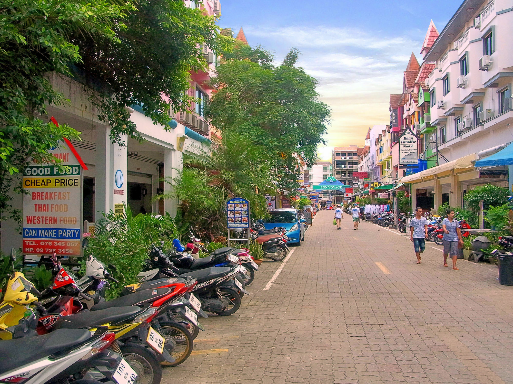 Niku Guesthouse Patong Exterior photo