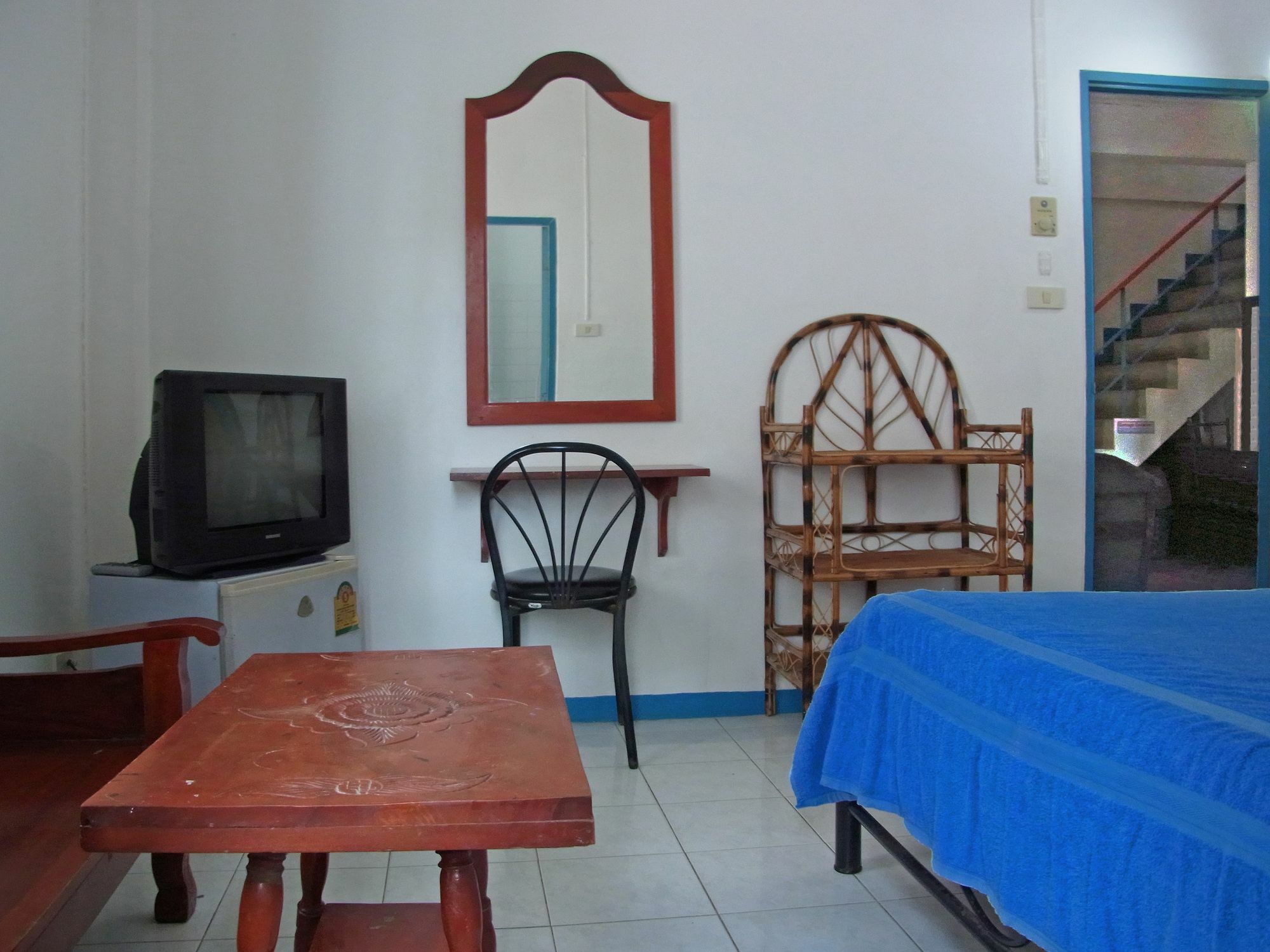 Niku Guesthouse Patong Exterior photo