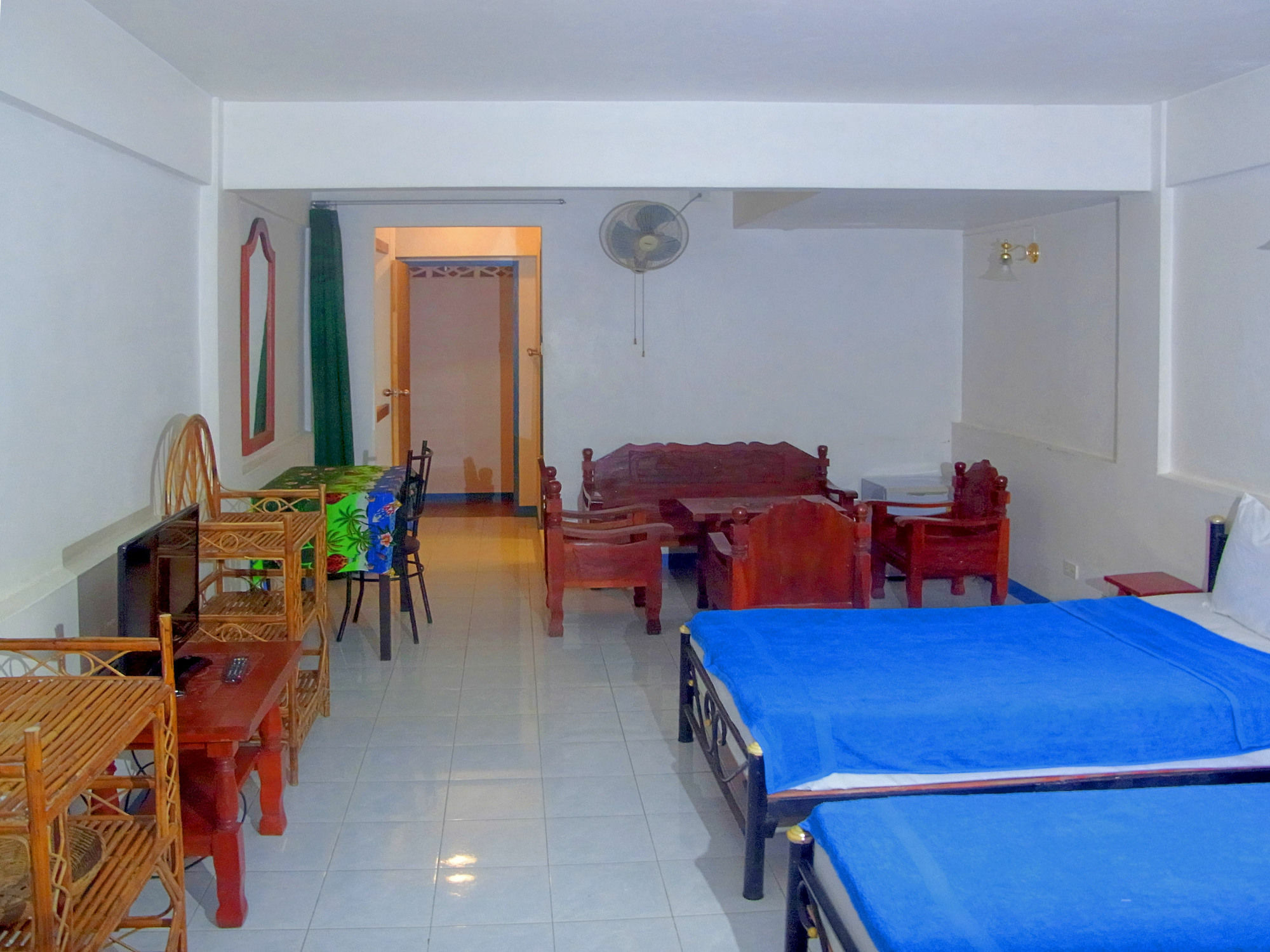 Niku Guesthouse Patong Exterior photo