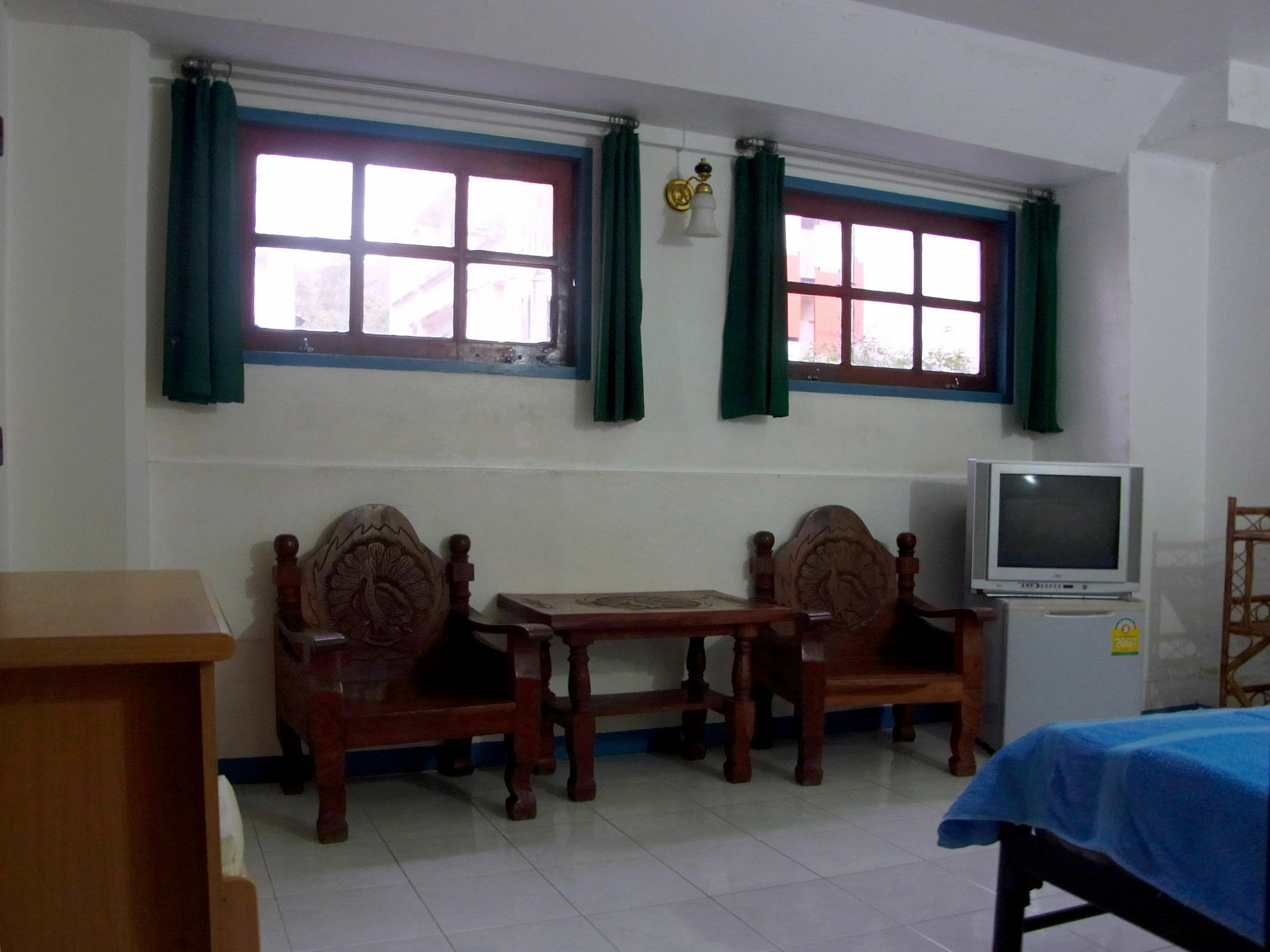 Niku Guesthouse Patong Exterior photo